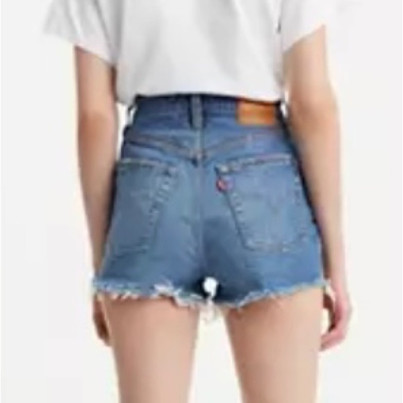 ☀️LEVI’S Wedgie Short - Picture 2 of 12